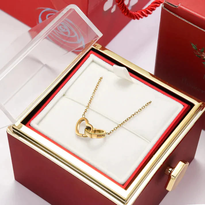Coffret Rose Éternelle avec Collier Gravé