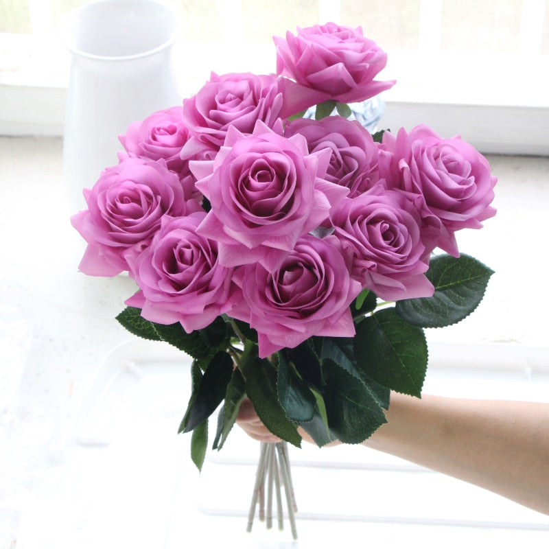 Bouquet de Roses Artificielles.
