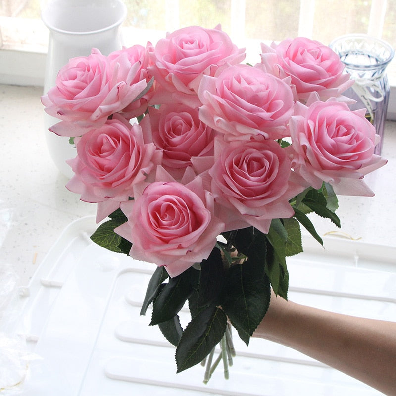 Bouquet de Roses Artificielles.