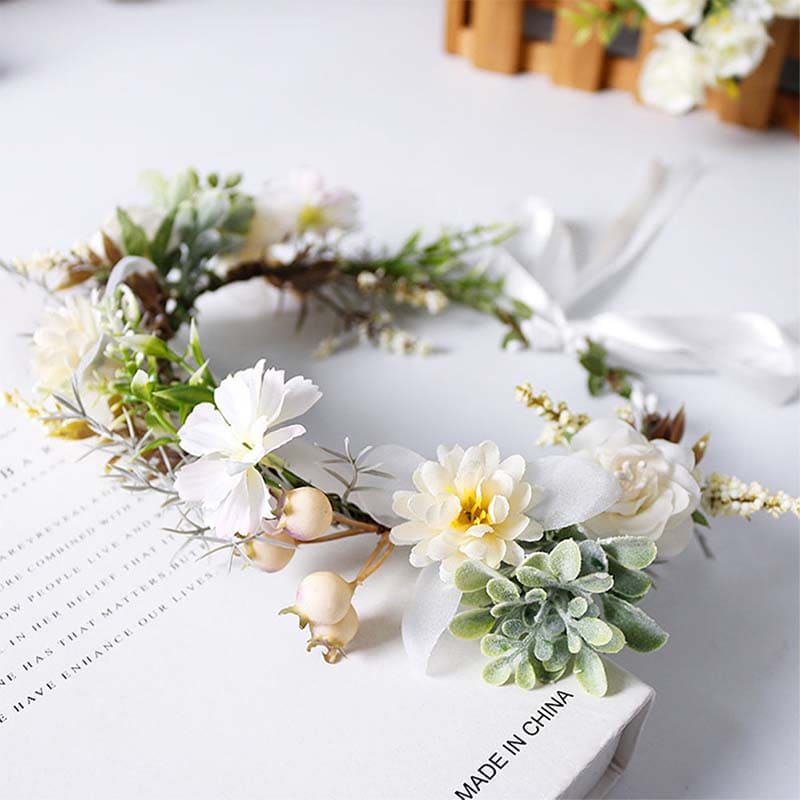 Couronne de Fleurs Blanches